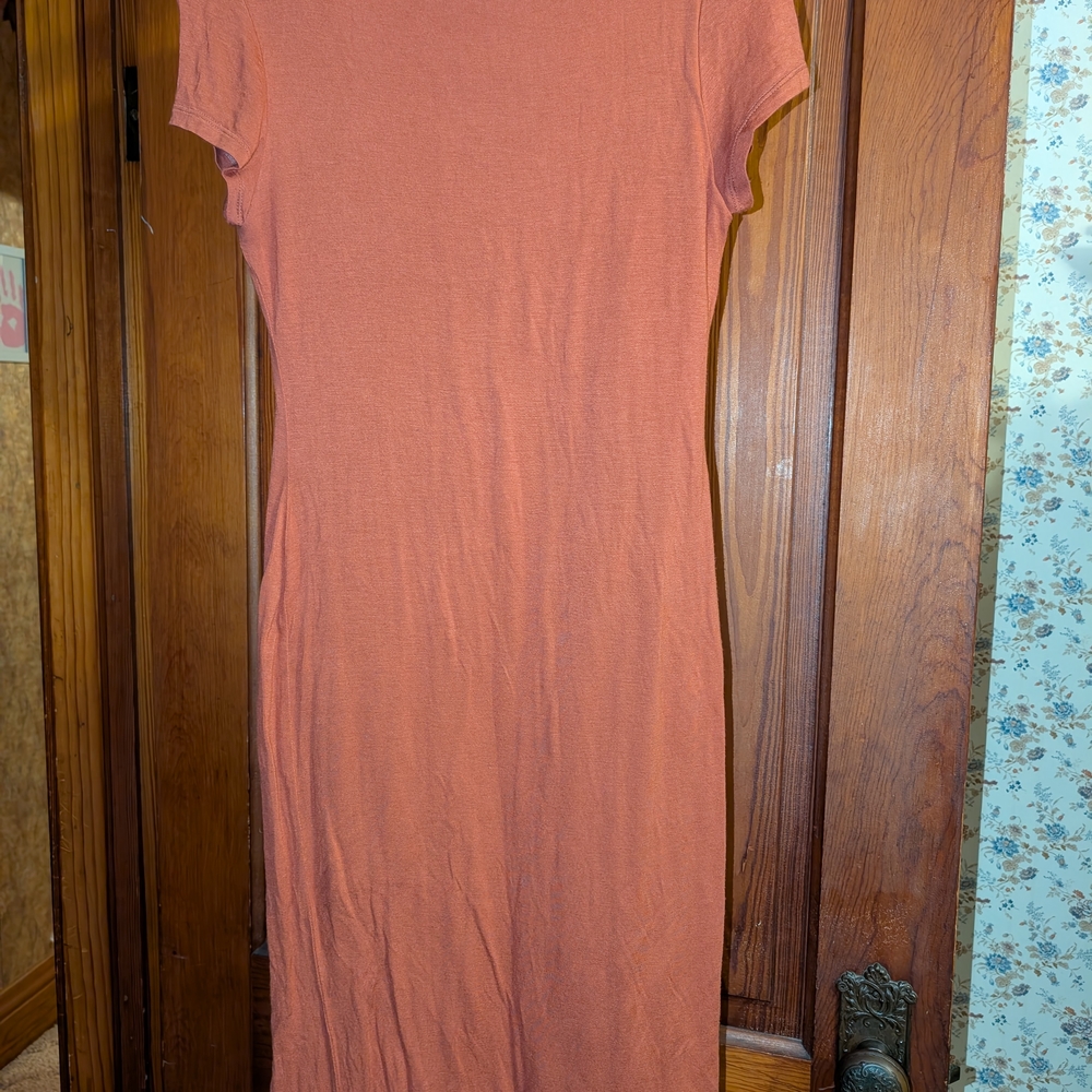 Popular Slinky Form Fit Burnt Orange Short Sleeve Super Stretchy Dress L